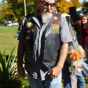 Meet your Posher, Craig